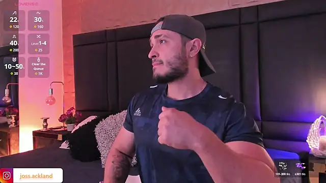 Snapshot of JossAckland chatting on 8, 11, 2025 JossAckland online show from 8, 11, 2025