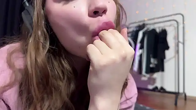 PaulaPratt online show from 12, 12, 2024