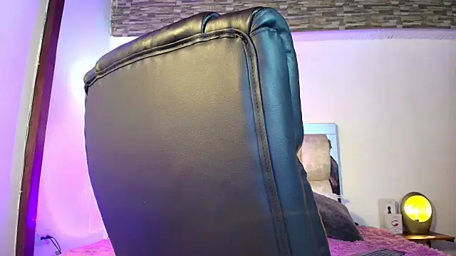 Snapshot of dakota_Robbins_ chatting on 9, 2, 2025 dakota Robbins online show from 9, 2, 2025