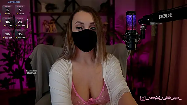 careful i bite nya online show from 31, 1, 2026