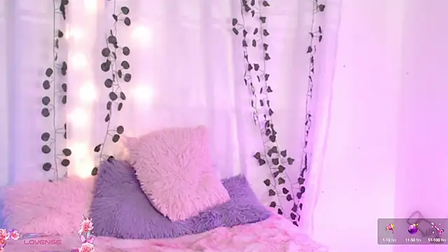 Snapshot of centaurigirl chatting on 10, 1, 2025 centaurigirl online show from 10, 1, 2025