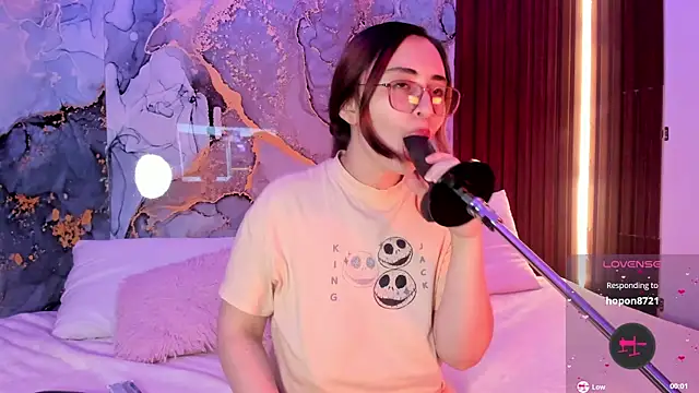 Snapshot of centaurigirl chatting on 18, 10, 2025 centaurigirl online show from 18, 10, 2025