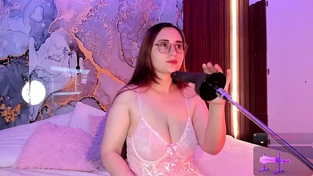 Snapshot of centaurigirl chatting on 21, 10, 2025 centaurigirl online show from 21, 10, 2025