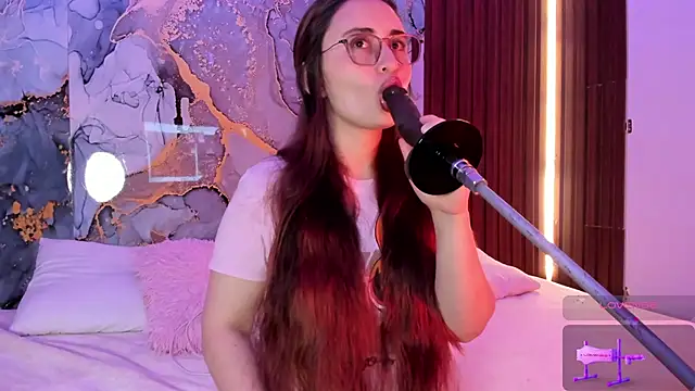 Snapshot of centaurigirl chatting on 24, 10, 2025 centaurigirl online show from 24, 10, 2025