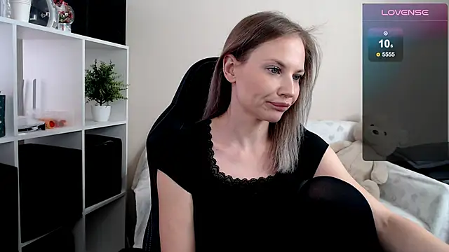 Sunny bunny6 online show from 4, 7, 2026