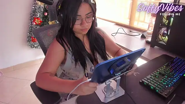 Snapshot of soffyvibes- chatting on 28, 12, 2024 soffyvibes- online show from 28, 12, 2024