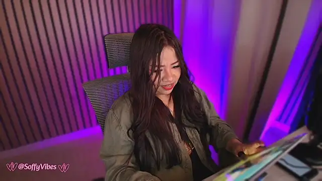 Snapshot of soffyvibes- chatting on 16, 10, 2025 soffyvibes- online show from 16, 10, 2025