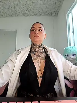 Lisacasandra online show from 22, 1, 2025