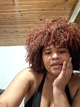 Snapshot of DANIELA_MICHEL chatting on 28, 11, 2025 DANIELA MICHEL online show from 28, 11, 2025