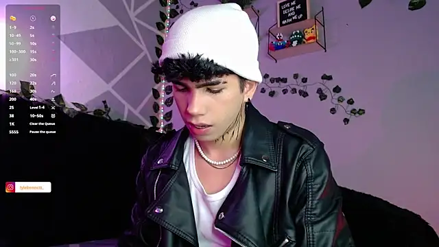 LyleBennett  online show from 2, 12, 2024