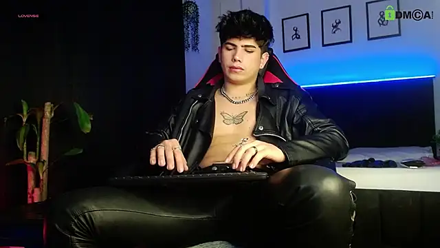LyleBennett  online show from 23, 5, 2026