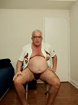 Snapshot of Shoreguy69 chatting on 2, 12, 2025 Shoreguy69 online show from 2, 12, 2025