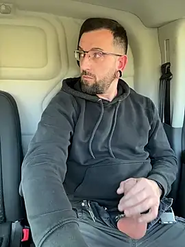 Snapshot of _Haptic_ chatting on 7, 3, 2025 Haptic online show from 7, 3, 2025