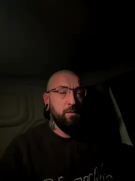 Snapshot of _Haptic_ chatting on 21, 11, 2025 Haptic online show from 21, 11, 2025