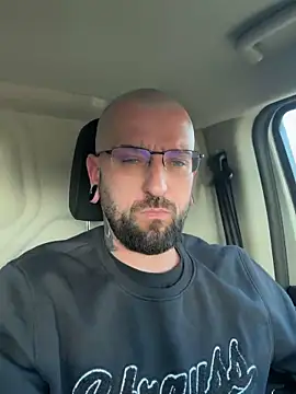 Snapshot of _Haptic_ chatting on 15, 12, 2025 Haptic online show from 15, 12, 2025