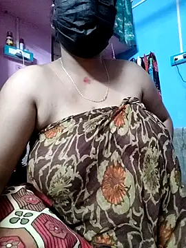 BERRY 00 online show from 4, 4, 2026