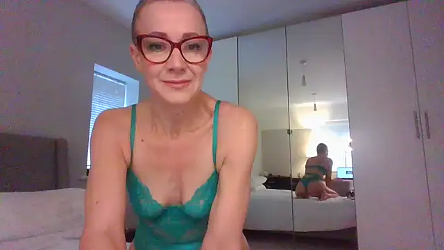 ELEGANT-ARIA36 online show from 18, 12, 2024