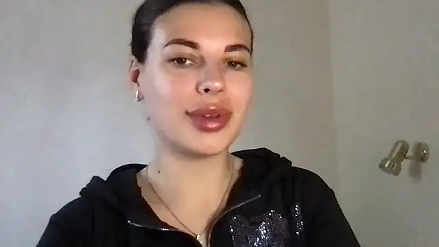 MoonriseGoddess online show from 19, 4, 2026