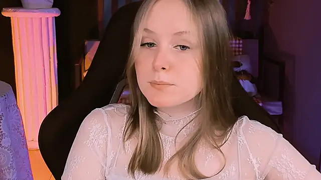 VivienLeeigh online show from 5, 2, 2025