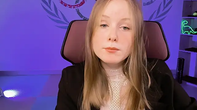 VivienLeeigh online show from 7, 2, 2025