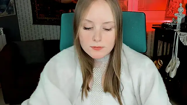 VivienLeeigh online show from 9, 2, 2025