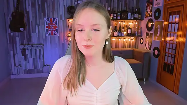 VivienLeeigh online show from 18, 3, 2025