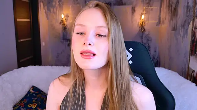 VivienLeeigh online show from 20, 11, 2025