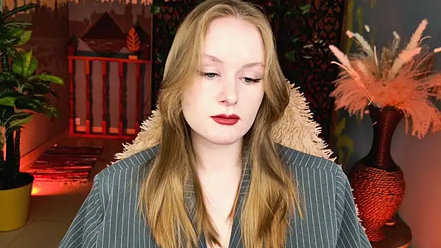 Snapshot of VivienLeeigh chatting on 28, 4, 2026 VivienLeeigh online show from 28, 4, 2026