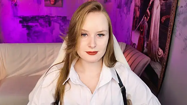Snapshot of VivienLeeigh chatting on 2, 5, 2026 VivienLeeigh online show from 2, 5, 2026