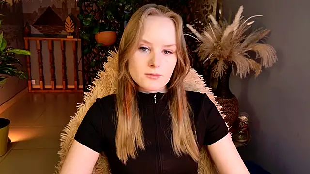 Snapshot of VivienLeeigh chatting on 15, 5, 2026 VivienLeeigh online show from 15, 5, 2026