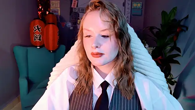VivienLeeigh online show from 24, 6, 2026