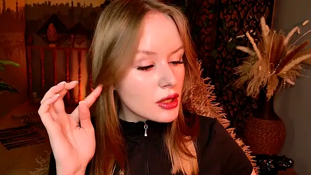 VivienLeeigh online show from 3, 7, 2026