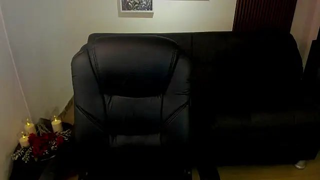 crimson tati  online show from 24, 10, 2025