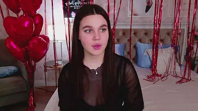 Snapshot of RihannaRose chatting on 11, 2, 2025 RihannaRose online show from 11, 2, 2025