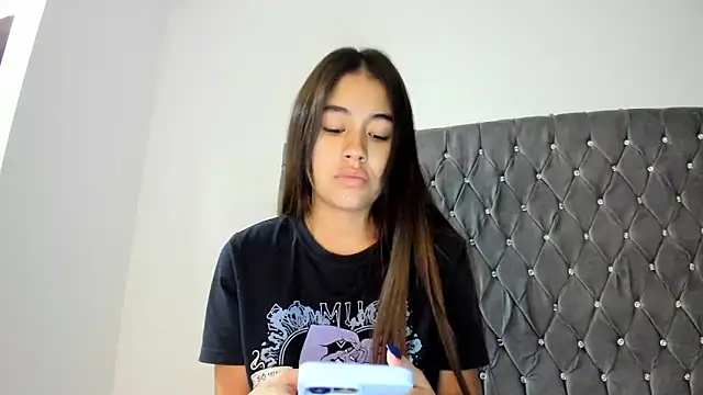 AriaMontgomery online show from 25, 1, 2025