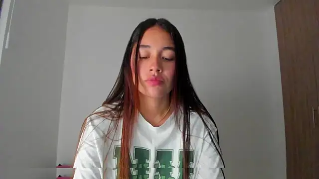 AriaMontgomery online show from 27, 10, 2025