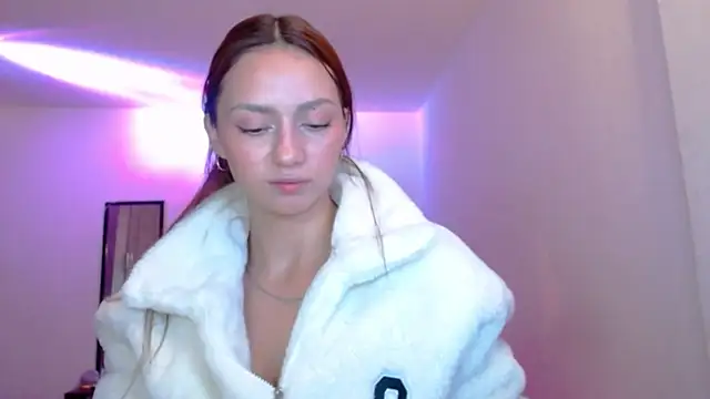 holy juli online show from 25, 4, 2026