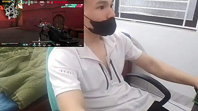 Snapshot of MIXEMKUTAKO chatting on 5, 12, 2024 MIXEMKUTAKO online show from 5, 12, 2024