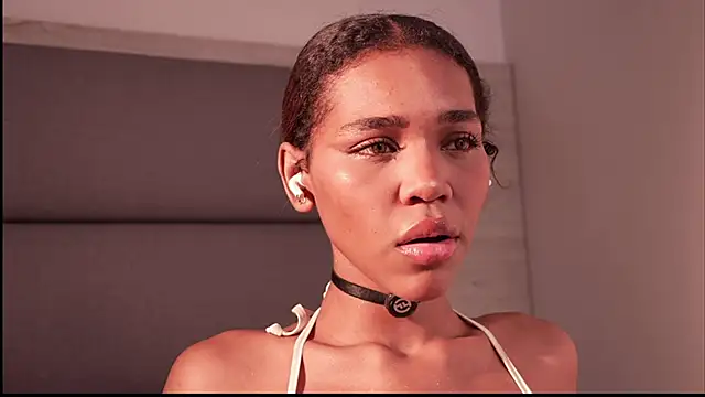 Lily Miiller online show from 22, 7, 2026