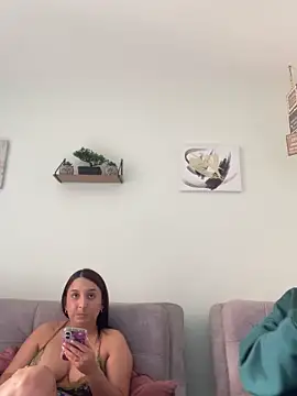 Snapshot of Nickiiiii chatting on 10, 2, 2025 Nickiiiii online show from 10, 2, 2025