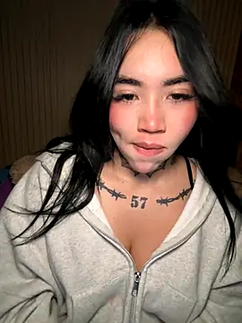 Snapshot of Nickiiiii chatting on 16, 11, 2025 Nickiiiii online show from 16, 11, 2025