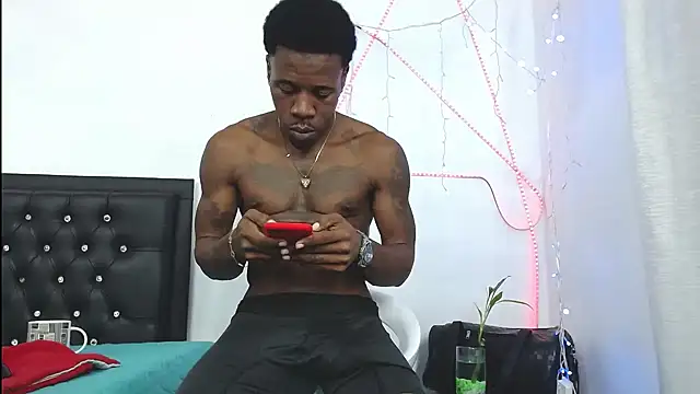 Damian hart 24CM online show from 18, 4, 2026