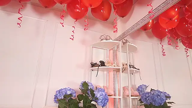 elasummer online show from 14, 2, 2026