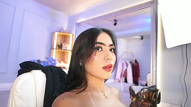 elasummer online show from 24, 4, 2026