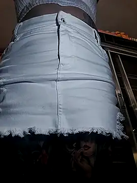 EMILY ROUSSE71 online show from 23, 10, 2025