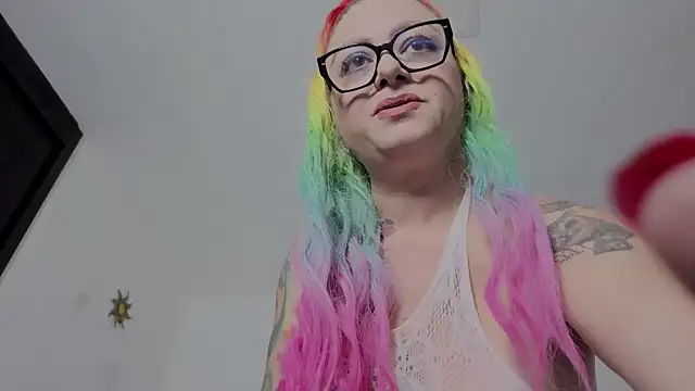 Snapshot of EMILY_ROUSSE71 chatting on 4, 2, 2026 EMILY ROUSSE71 online show from 4, 2, 2026