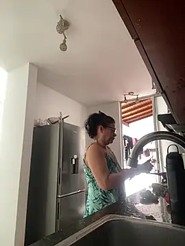Sharongirl07 online show from 3, 6, 2026