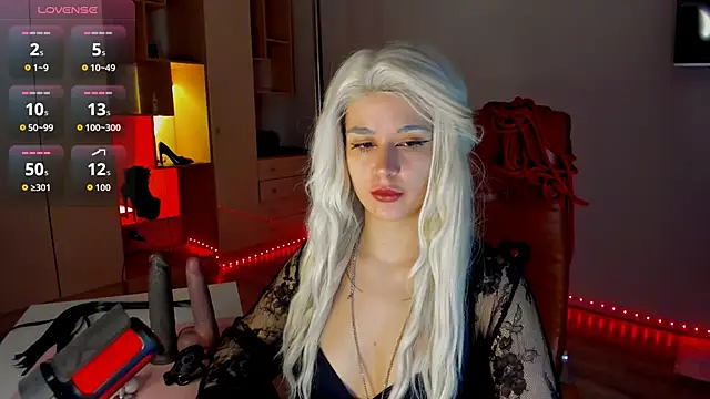 mollyposhh online show from 23, 3, 2026