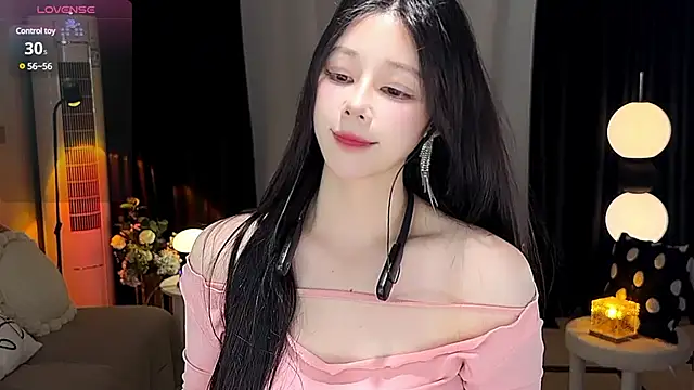 sweateanv  online show from 31, 12, 2024