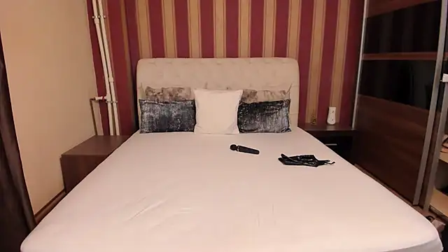 AshPage online show from 8, 3, 2026